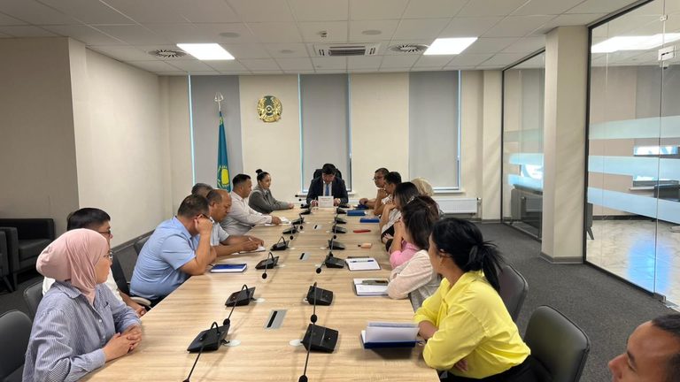Әдеп Кодексінің талаптарын түсіндіру және мемлекеттік қызметшілердің ресми мінез құлық қағидаларын сақтау бойынша жиын өткізілді
