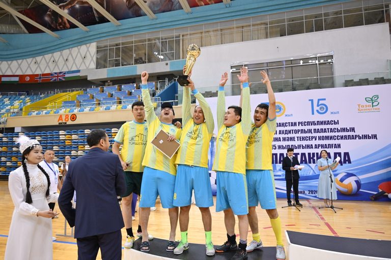 🏆 Жеңіске жетелеген бірлік пен кәсібилік!